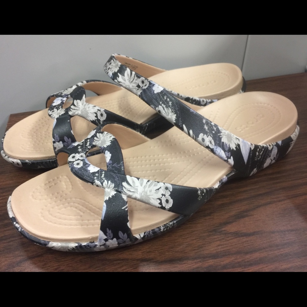 Women’s Croc Sandals - Adorable Floral Pattern